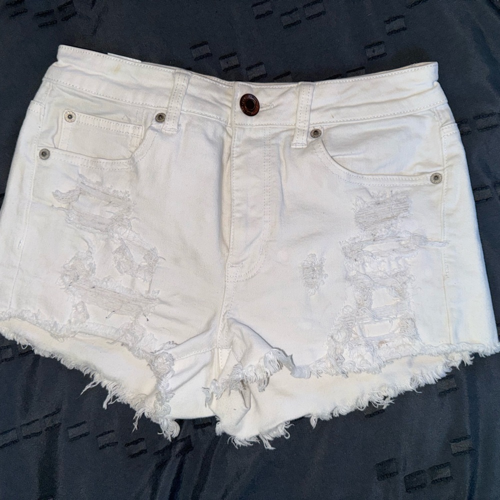 American Eagle White Distressed Women Shorts